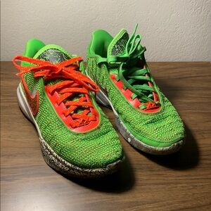 LeBron XX Pink Diamond Collection “Christmas Stocking Stuffer” 5Y